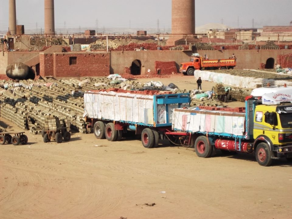 طوب احمر طفلي عالي الجودة للبناء مقدم من شركة العمار مصر
